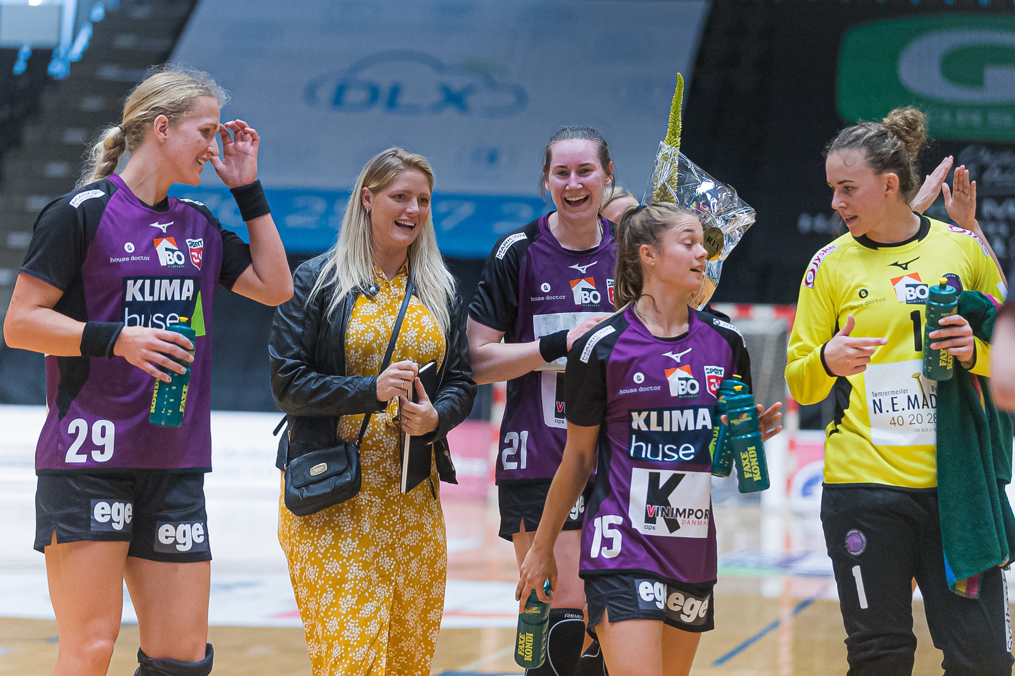 Sarah Iversen forlænger med Herning-Ikast Håndbold 